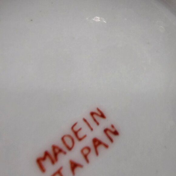 Vtg Japanese Sake Bottle Vase Porcelain Hand Painted 7” With Crane and Pine Tree - Picture 4 of 6